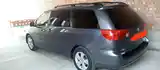 Toyota Sienna, 2010-2