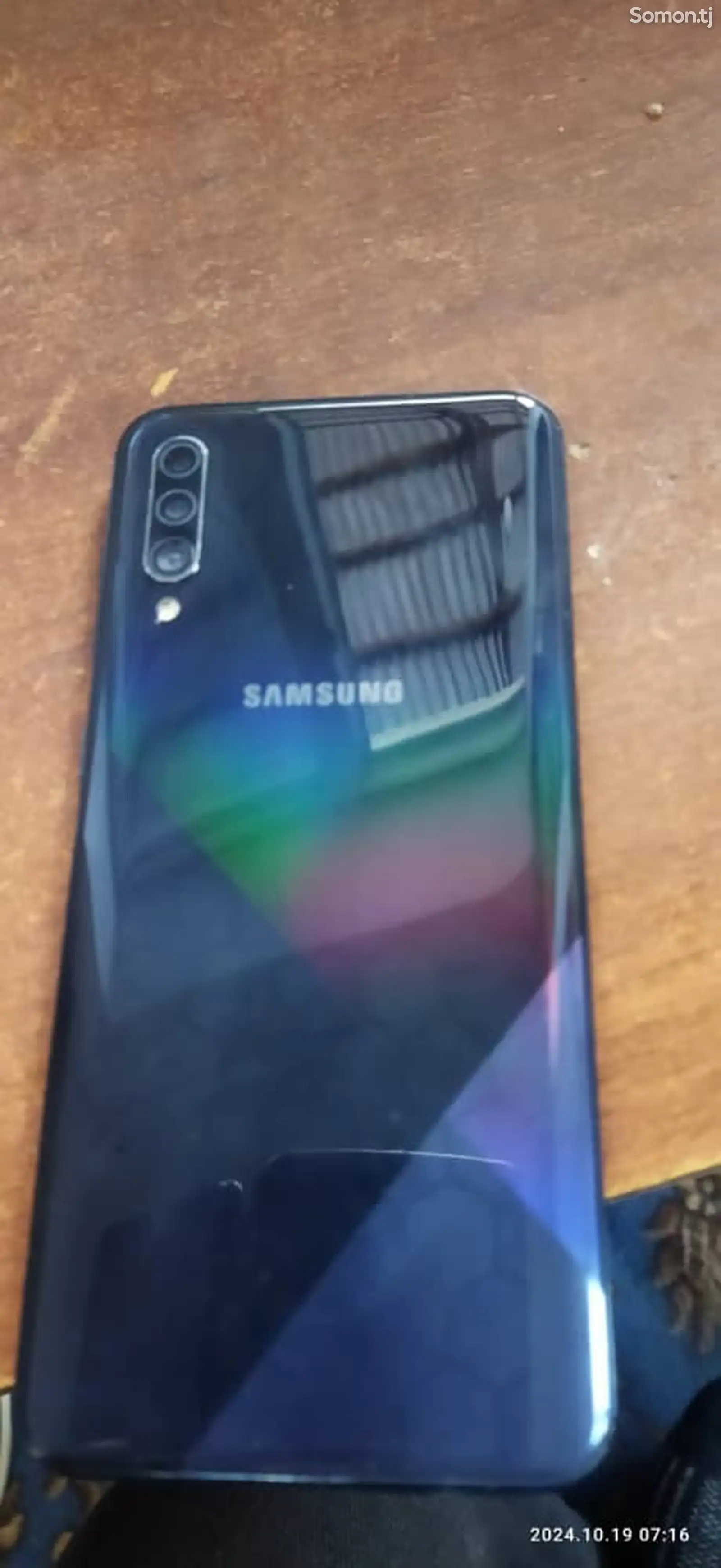 Samsung Galaxy A30s-2