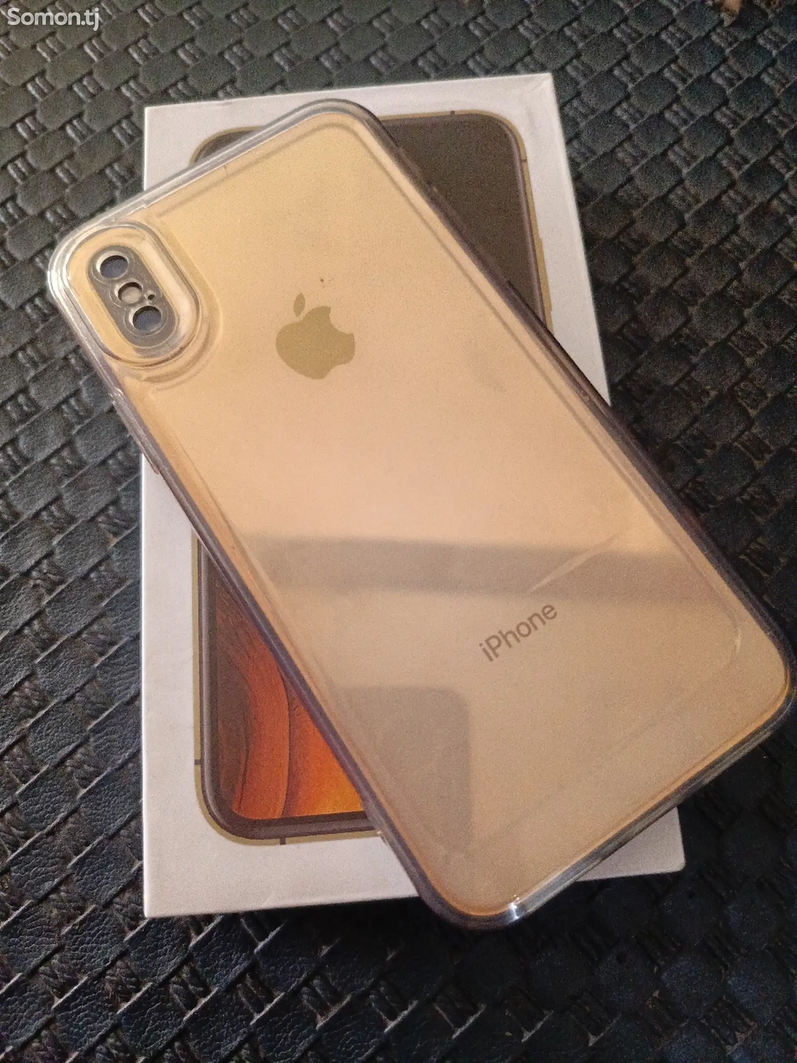 Apple iPhone Xs, 64 gb, Gold-1