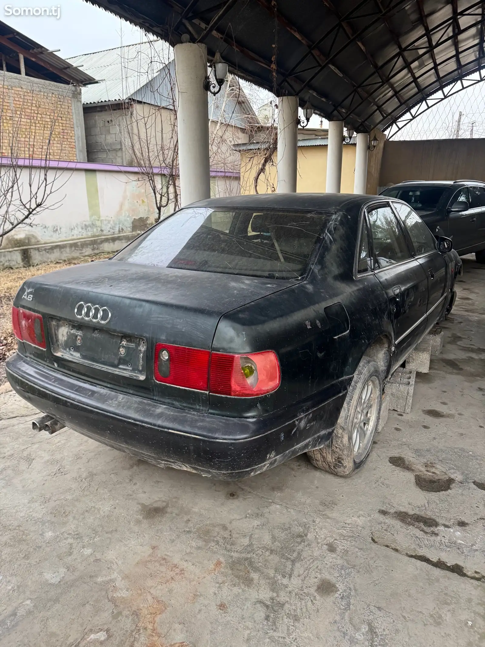 Audi A8, 1997 на запчасти-1