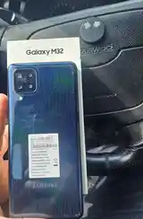 Samsung Galaxy M32-2