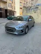 Hyundai Elantra, 2017-4