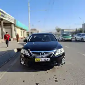 Toyota Camry, 2012