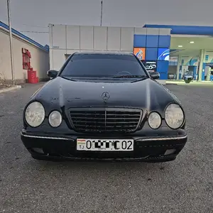 Mercedes-Benz E class, 2001