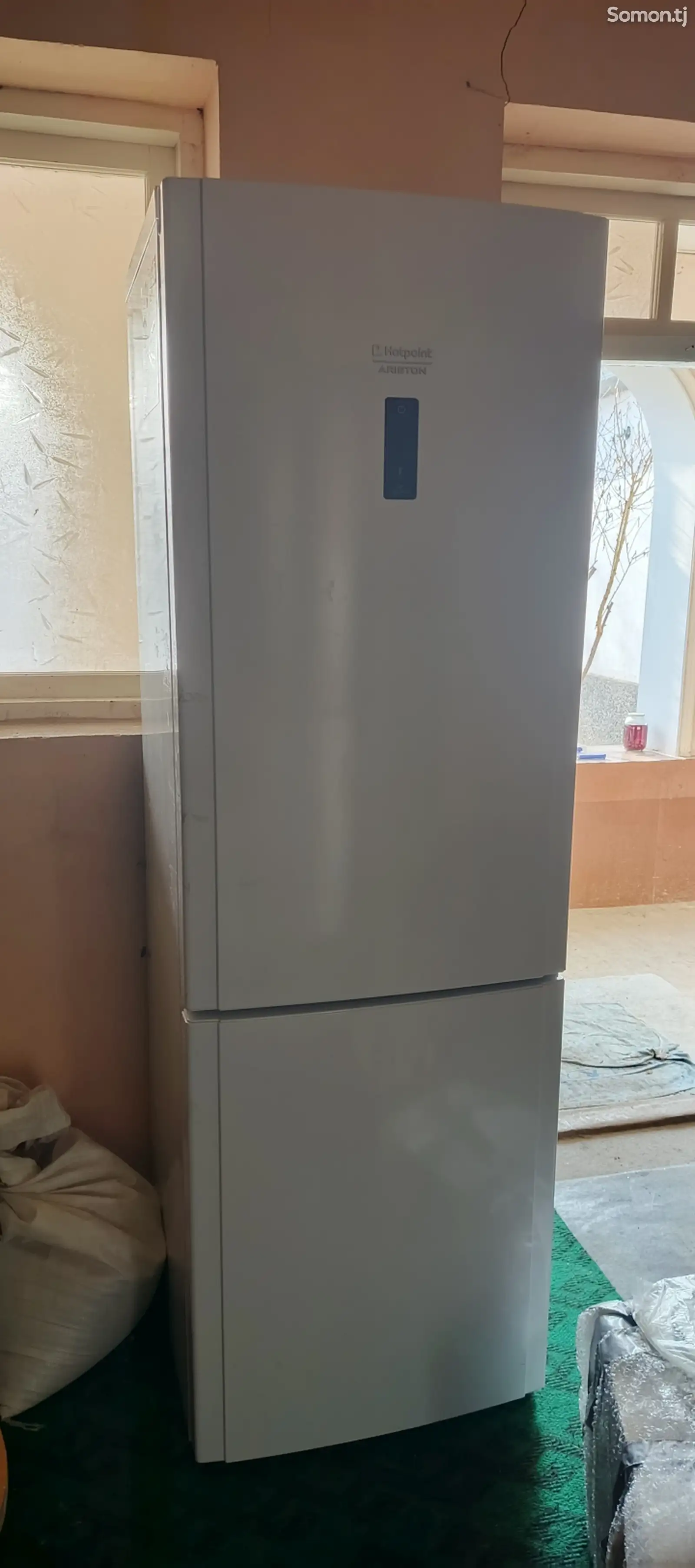 Холодильник hotpoint ariston-1