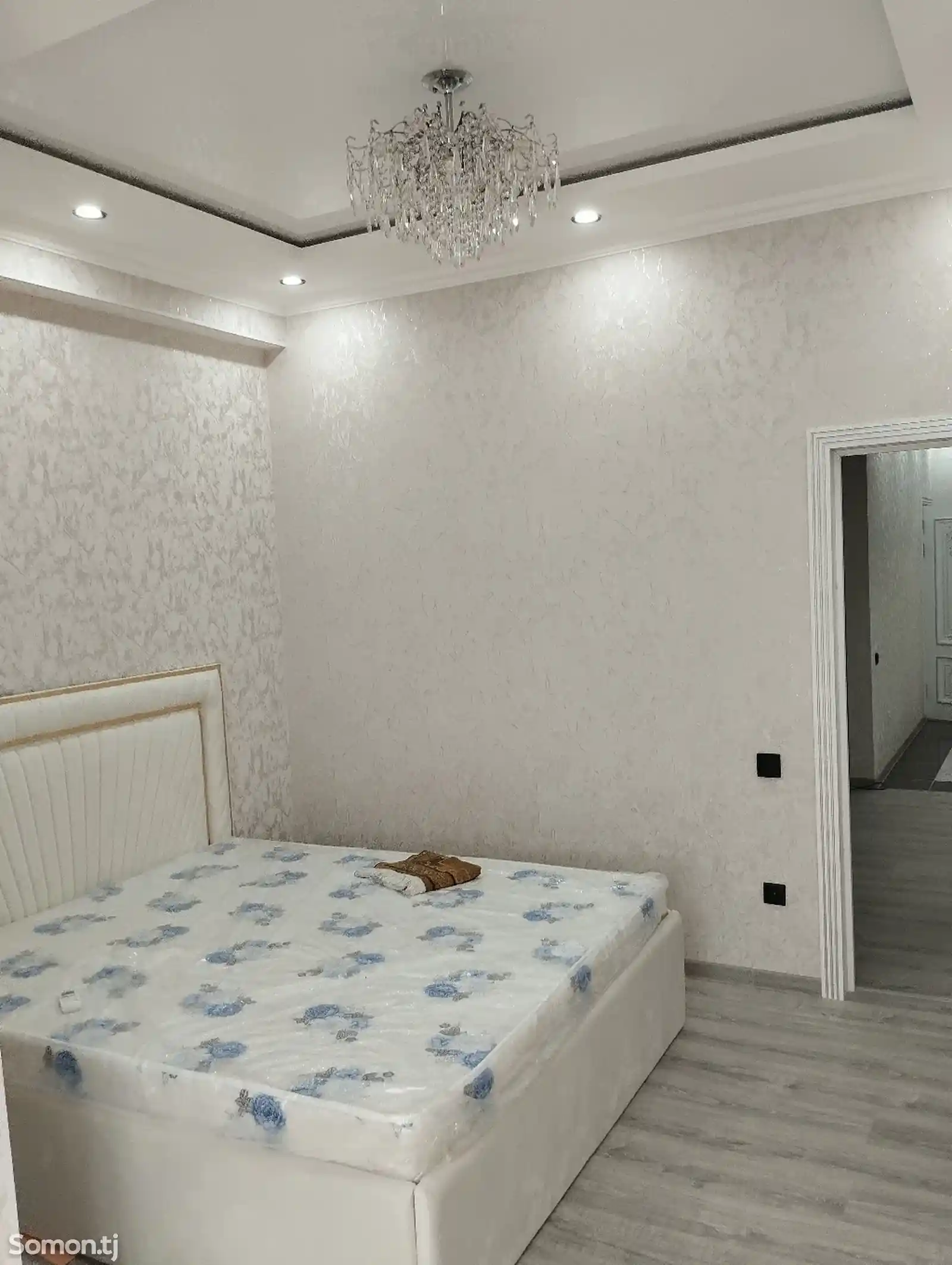 2-комн. квартира, 5 этаж, 71 м², Cино-4