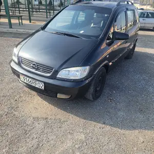 Opel Zafira, 2000