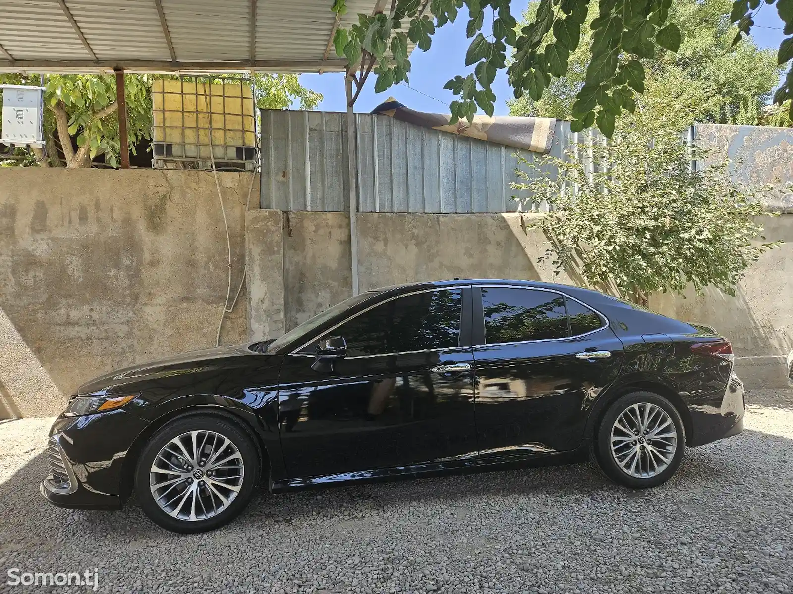 Toyota Camry, 2018-1