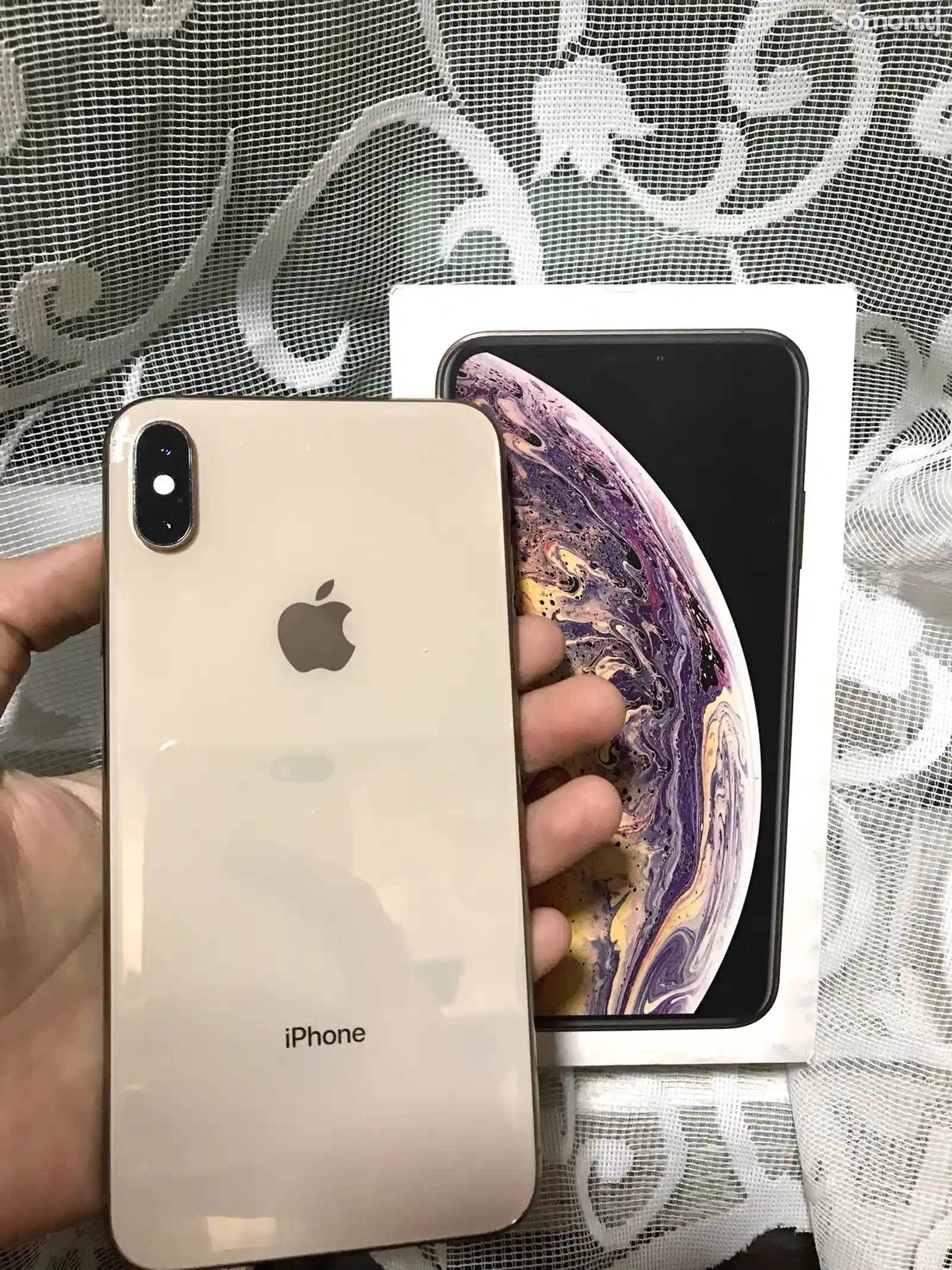 Apple iPhone Xs Max, 64 gb, Gold-1