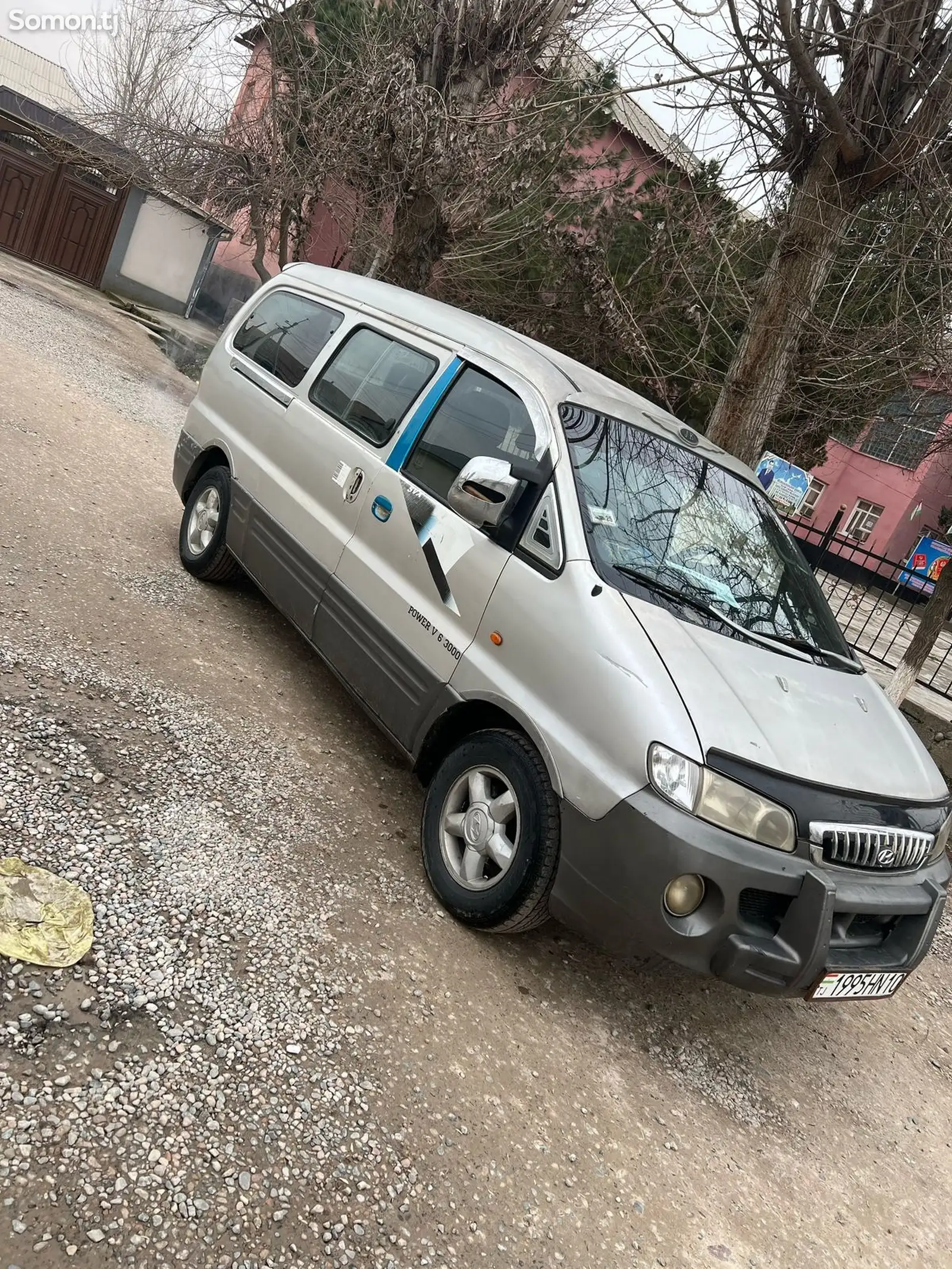 Микроавтобус Hyundai starex, 2002-1