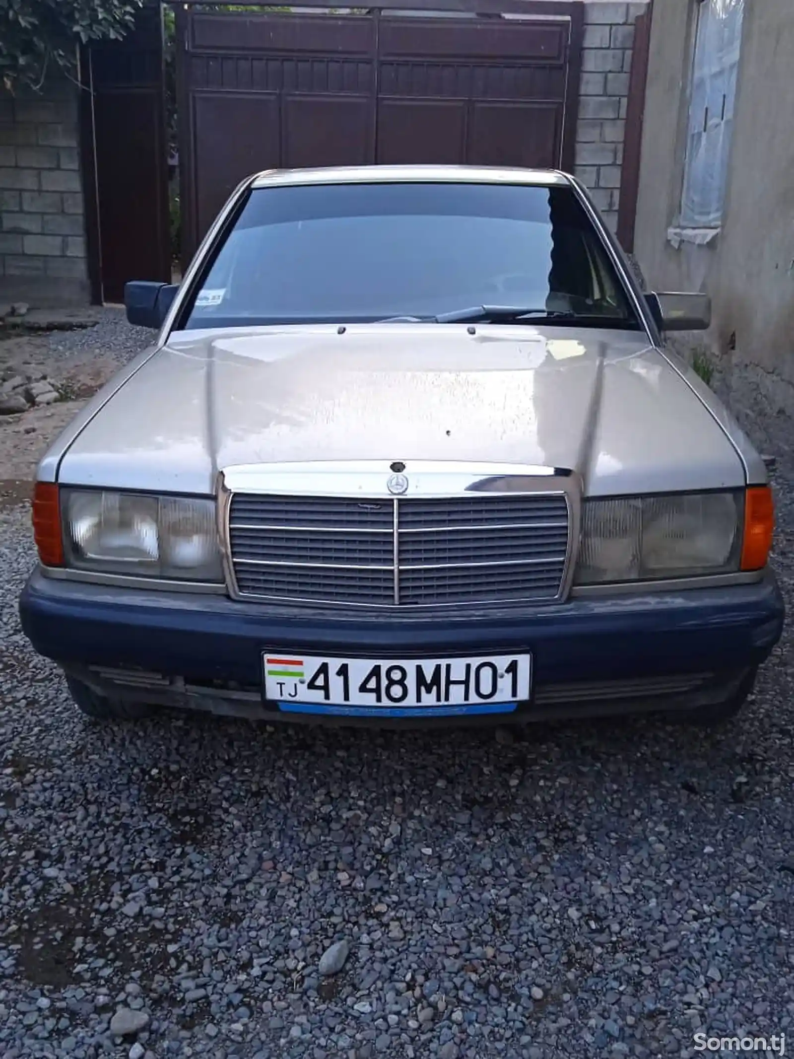 Mercedes-Benz E class, 1990-1