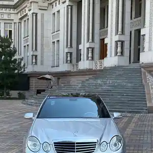 Mercedes-Benz E class, 2008