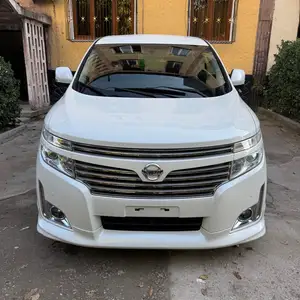 Nissan Elgrand, 2014