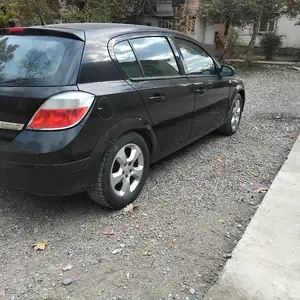 Opel Astra H, 2004