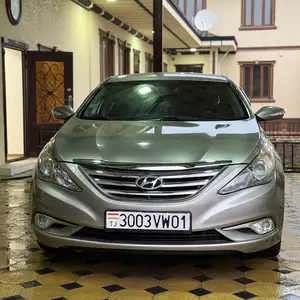 Hyundai Sonata, 2012