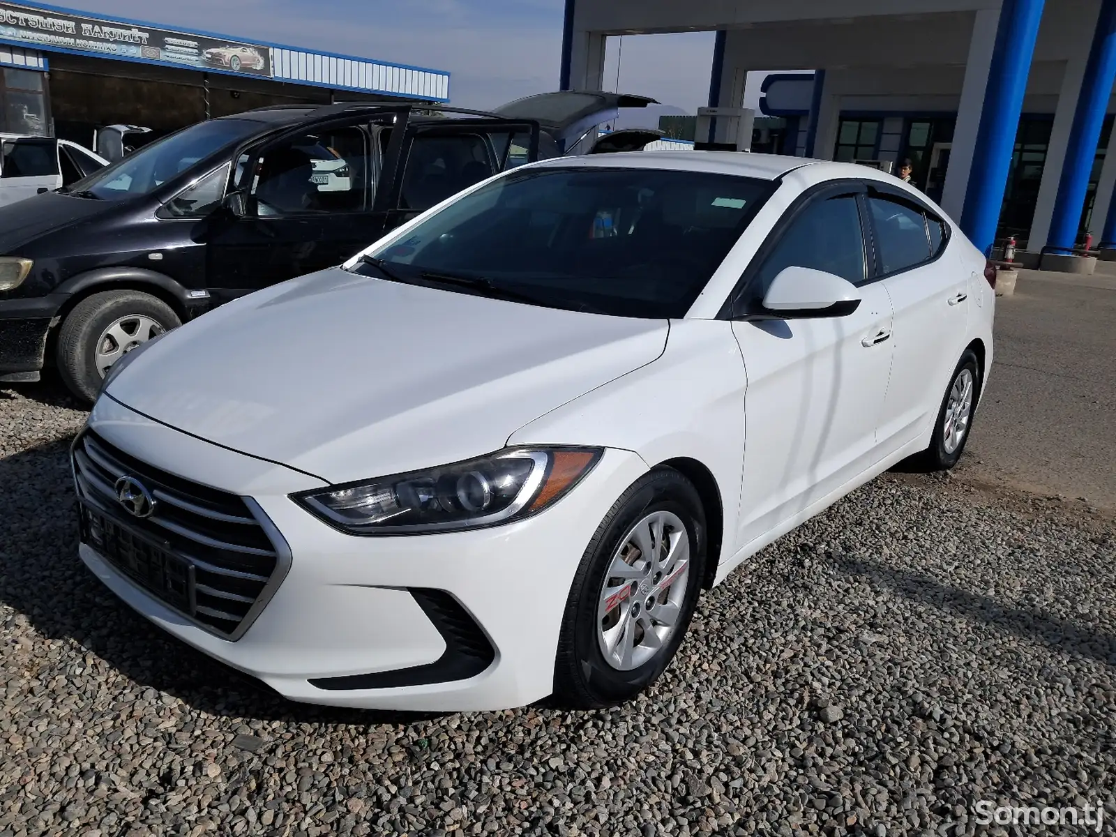 Hyundai Elantra, 2017-1