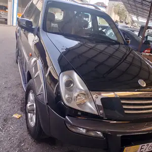 Ssang Yong Rexton, 2002