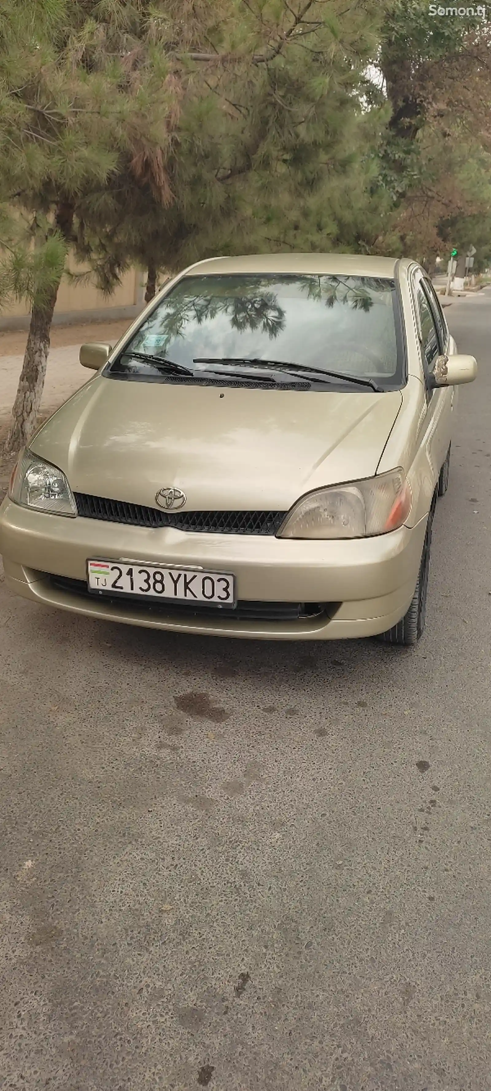 Toyota Platz, 2001-2