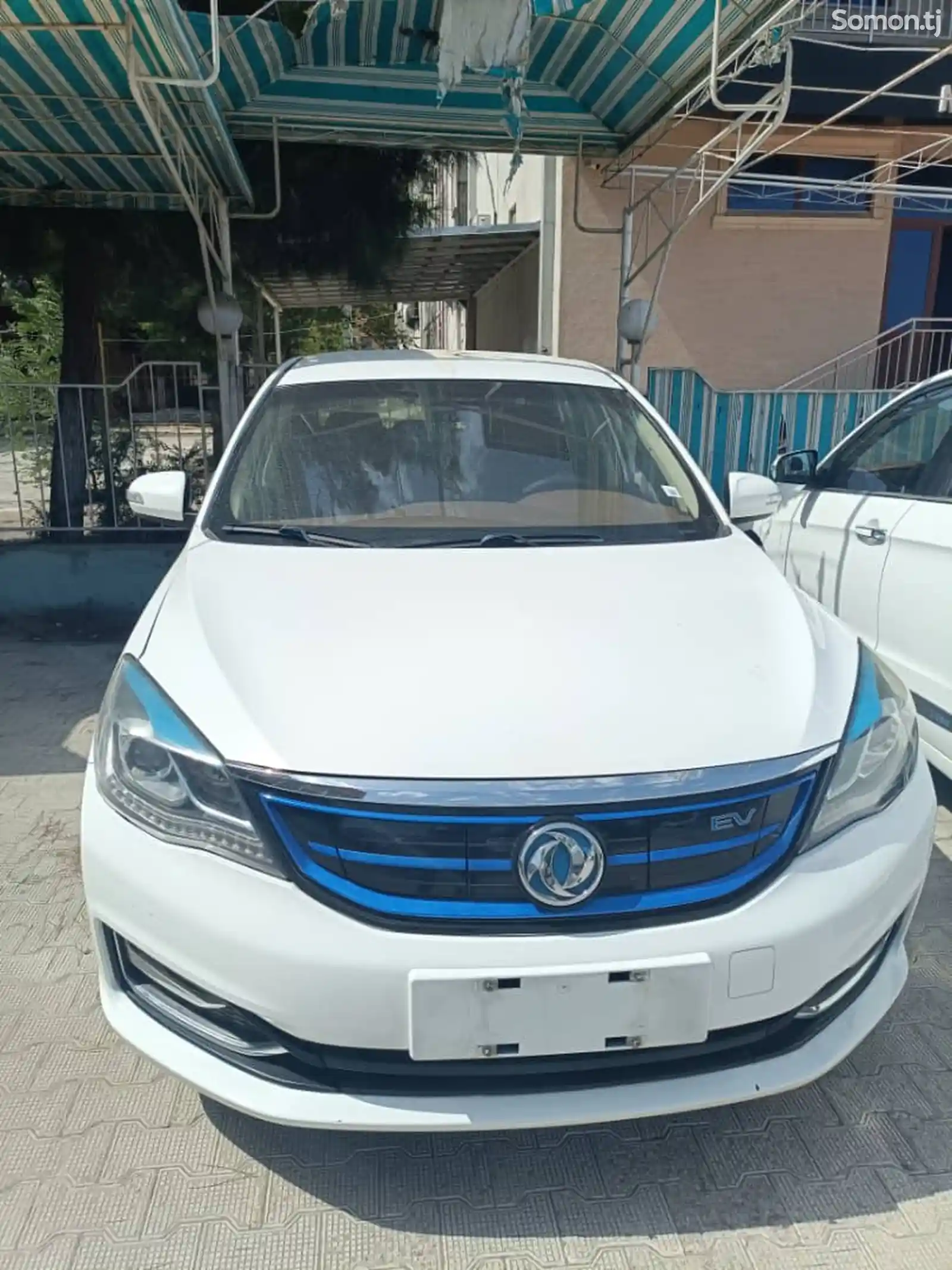 Dongfeng Fenshen E70, 2019-11