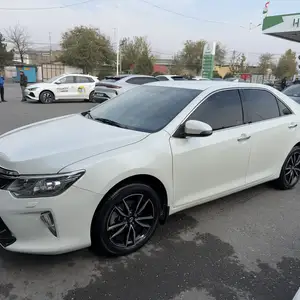 Toyota Camry, 2017