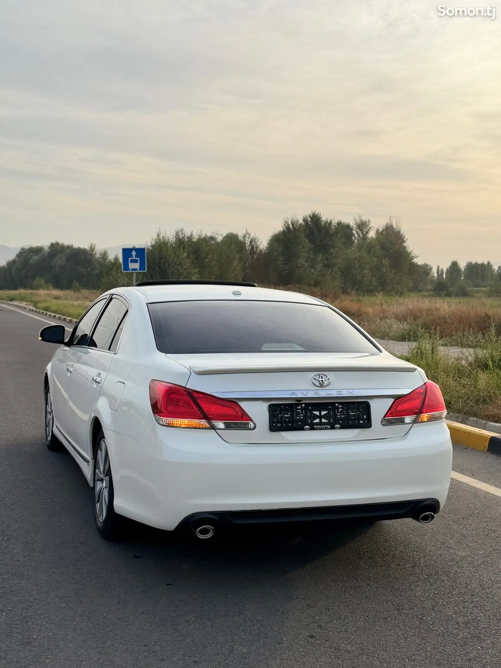 Toyota Avalon, 2011-7