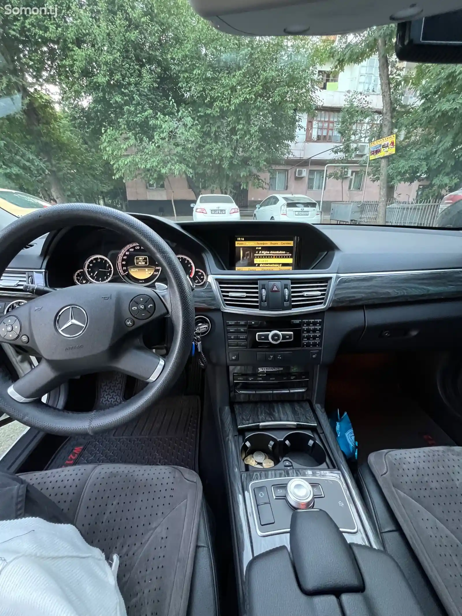 Mercedes-Benz E class, 2011-6