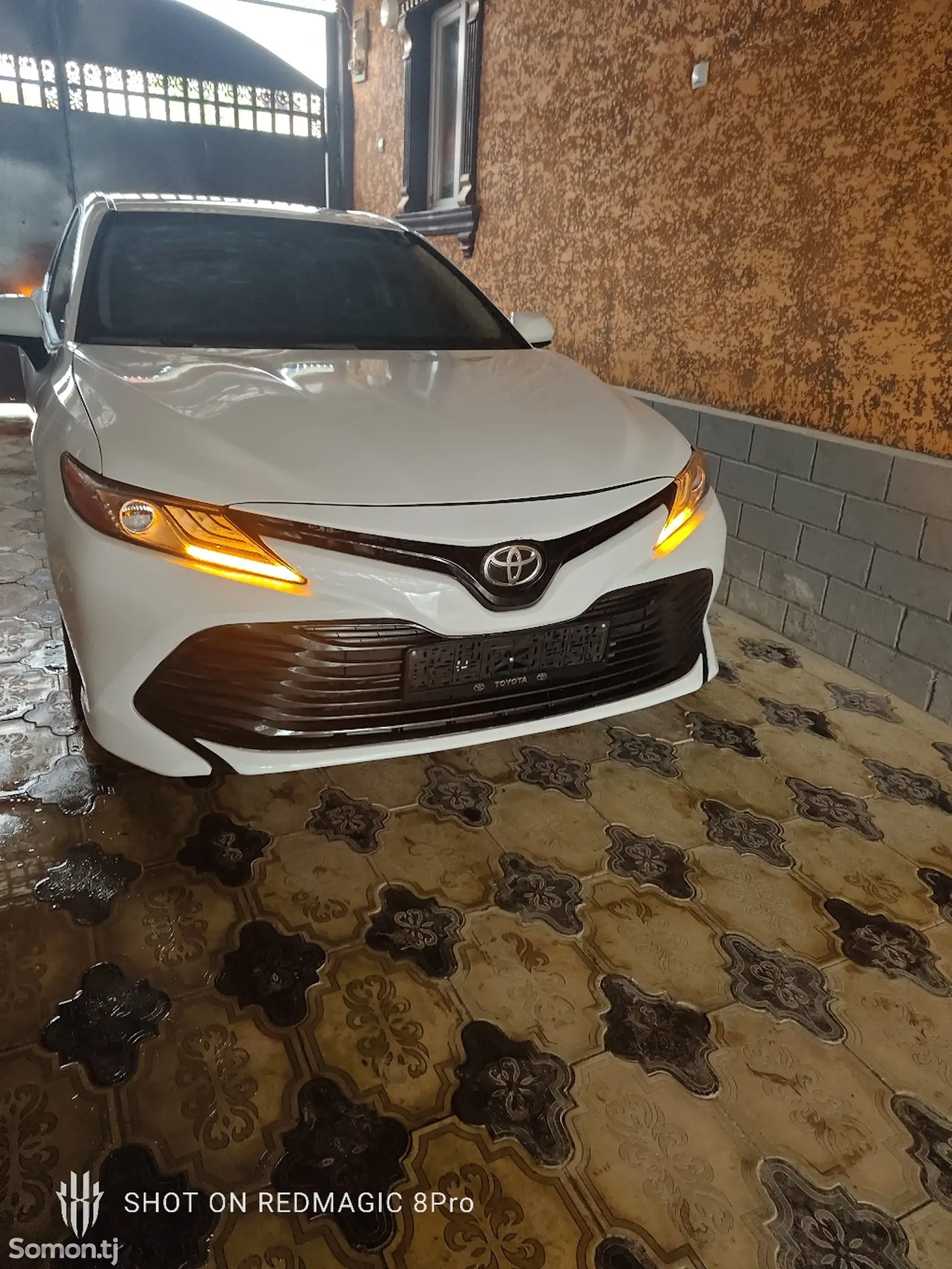 Toyota Camry, 2018-1