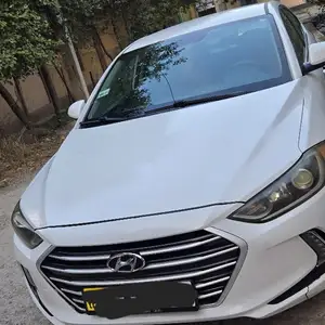 Hyundai Elantra, 2017