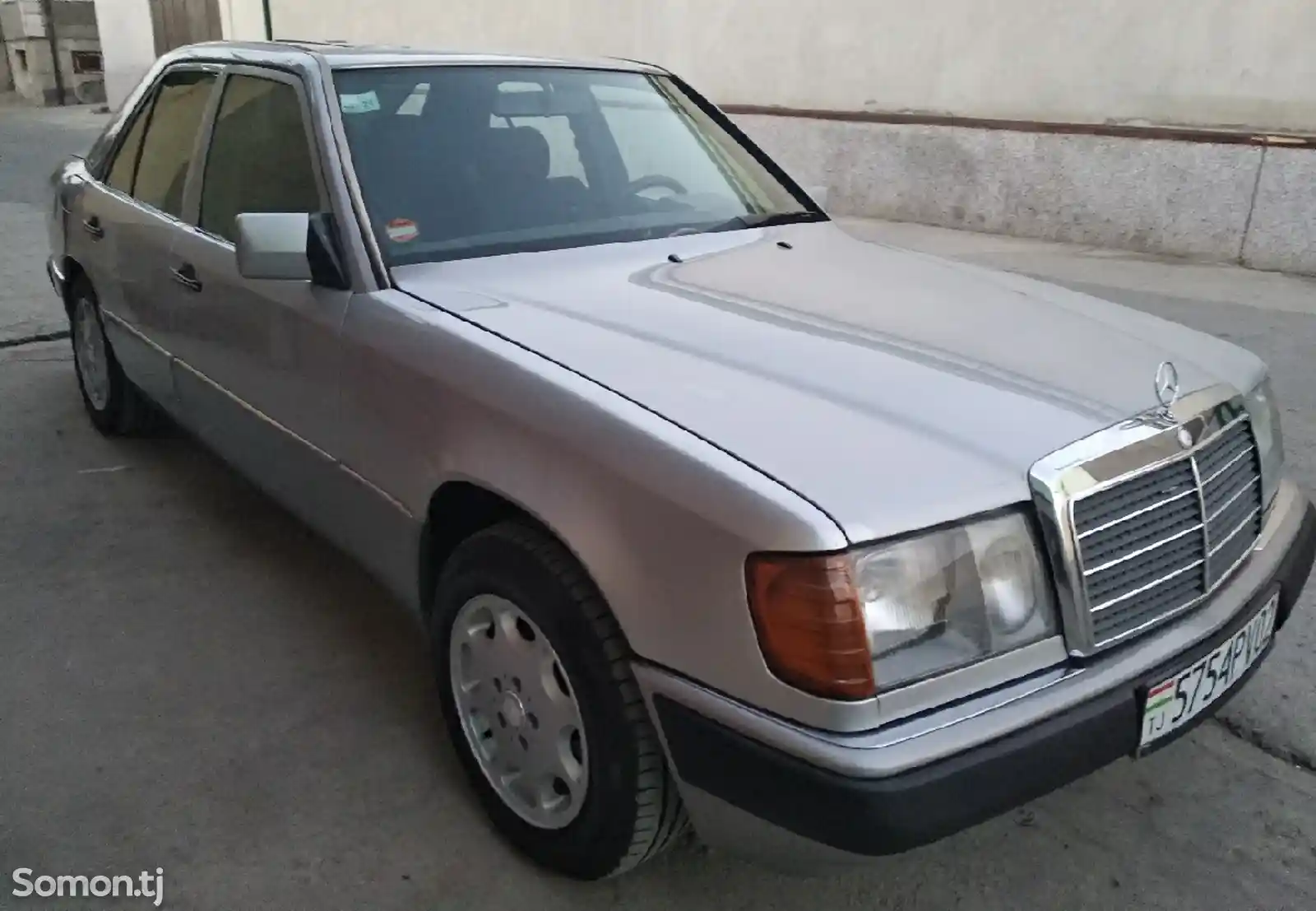 Mercedes-Benz W124, 1992-12