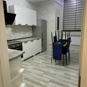 2-комн. квартира, 14 этаж, 75м², Шохмансур