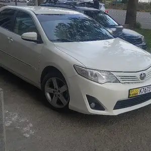 Toyota Camry, 2012