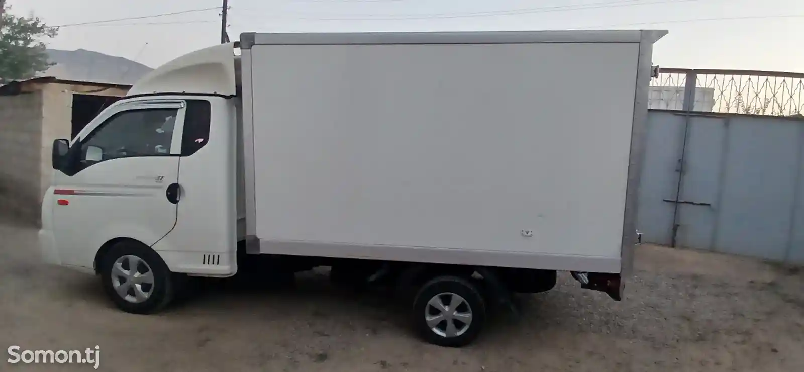 Бортовой автомобиль Hyundai Porter, 2015-2