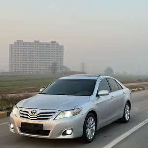 Toyota Camry, 2010