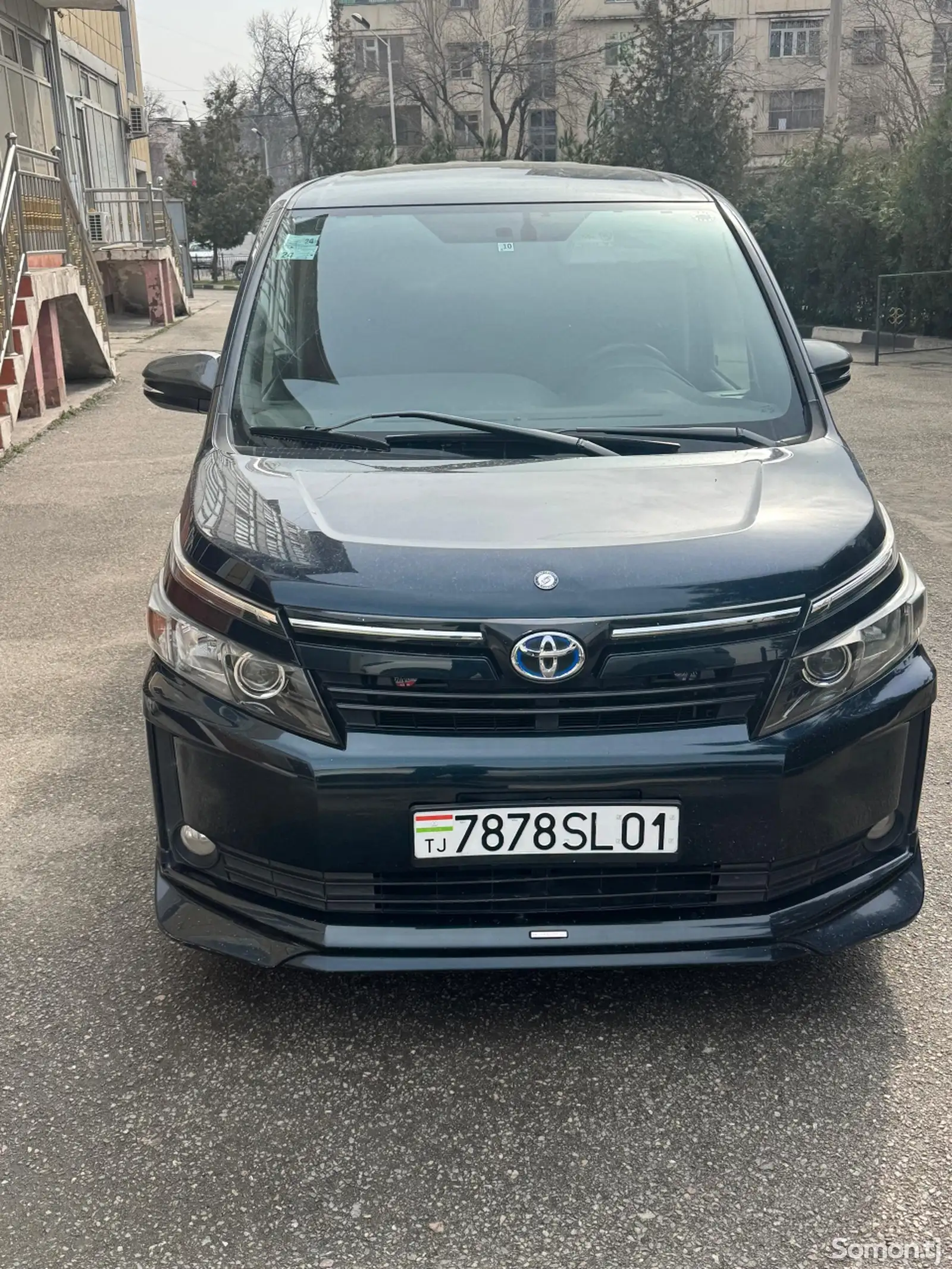 Toyota Voxy, 2015-1