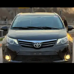 Toyota Avensis, 2012