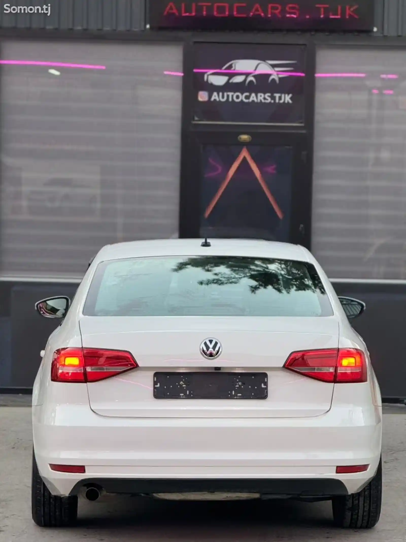 Volkswagen Jetta, 2015-5