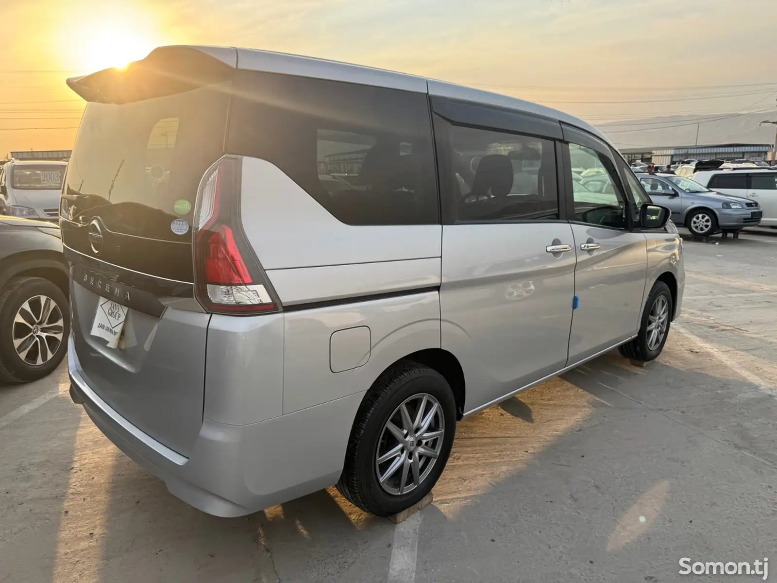 Nissan Serena, 2017-5