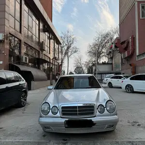 Mercedes-Benz E class, 1998