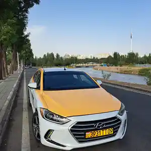 Hyundai Elantra, 2017