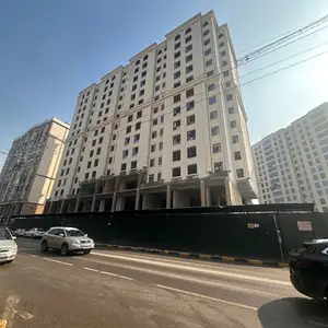 3-комн. квартира, 13 этаж, 110 м², Шохмансур. Ватан. Садбарг