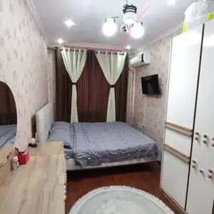 4-комн. квартира, 3 этаж, 99 м², Зарафшон