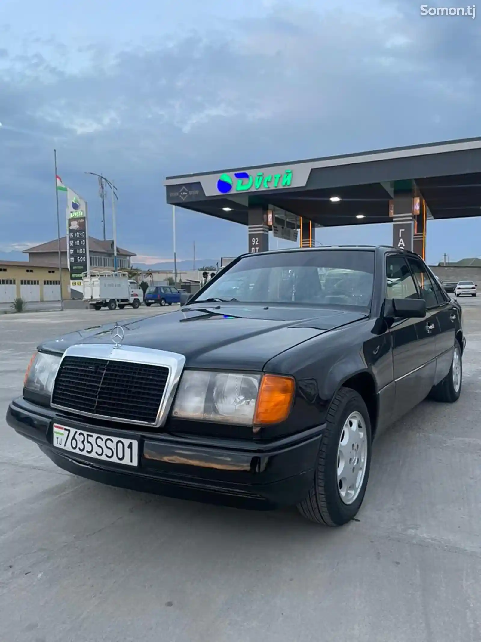 Mercedes-Benz W124, 1992-1