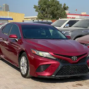 Toyota Camry, 2017