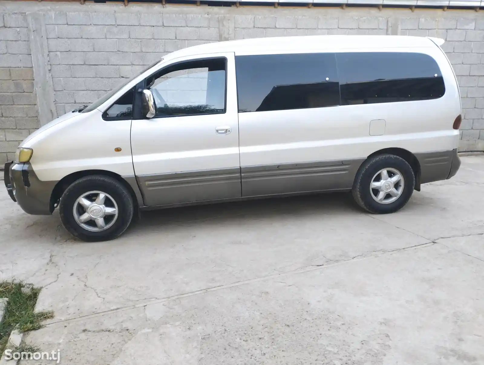 Микроавтобус Hyundai Starex, 2001-3