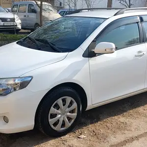 Toyota Fielder, 2010