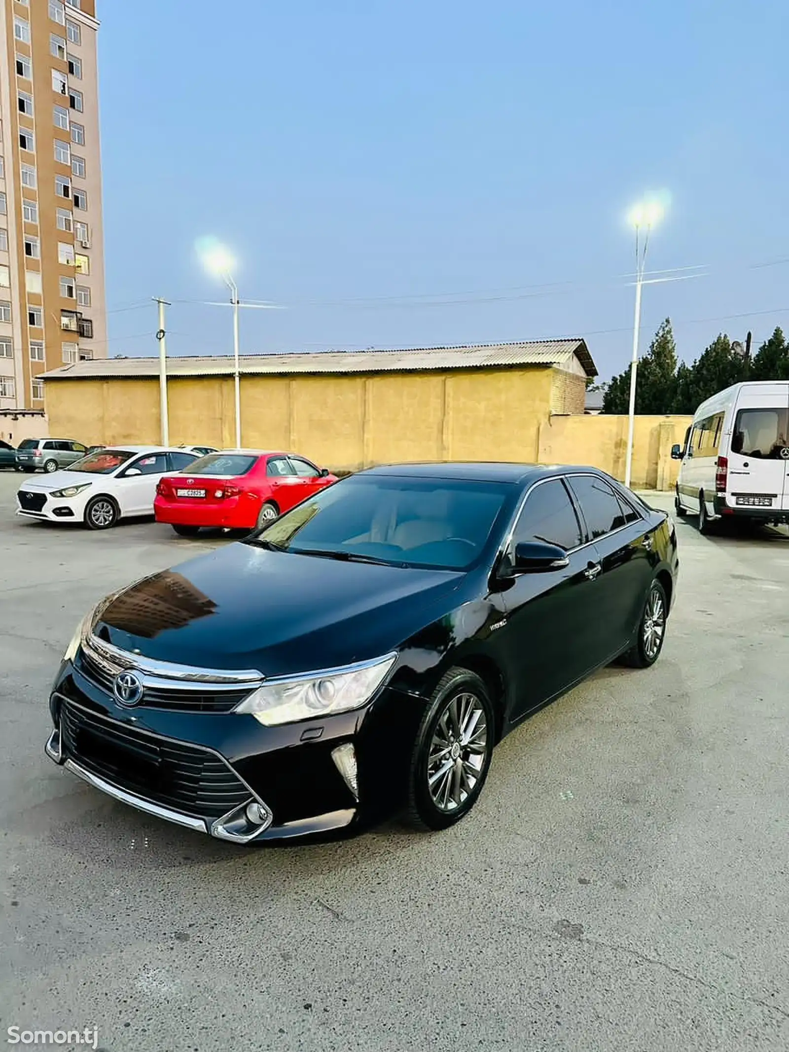 Toyota Camry, 2016-1