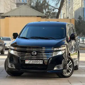 Nissan Elgrand, 2014