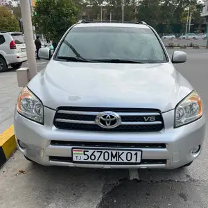 Toyota RAV 4, 2008