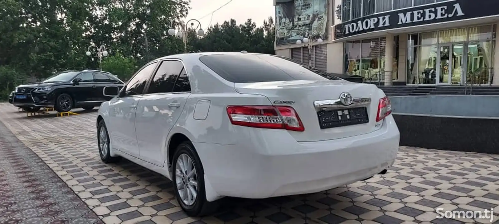 Toyota Camry, 2010-3