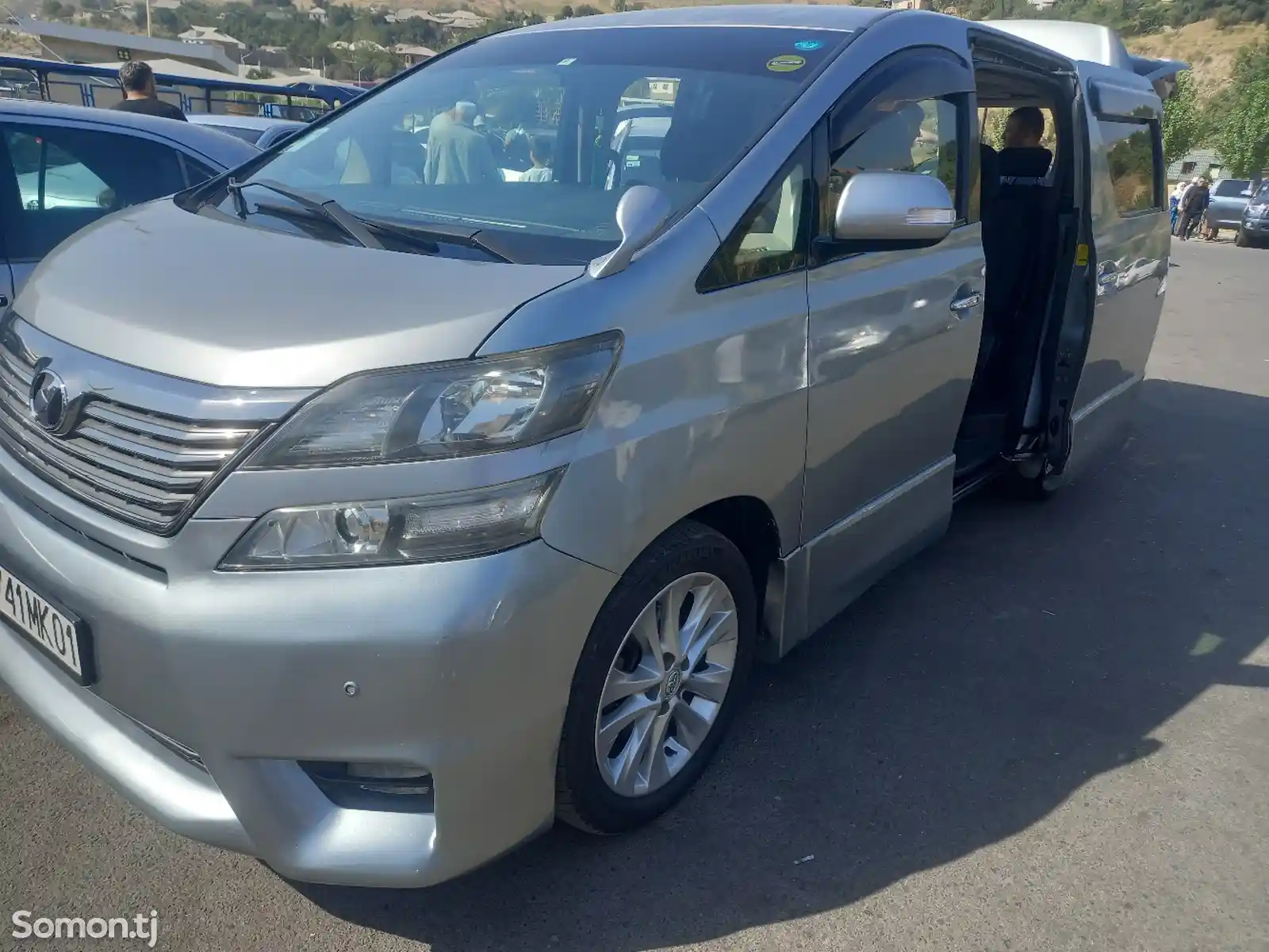 Toyota Vellfire, 2014-1